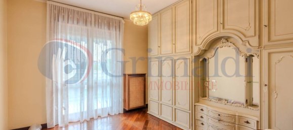 3 bedrooms Apartment in Milan, Italy No. 316902 12