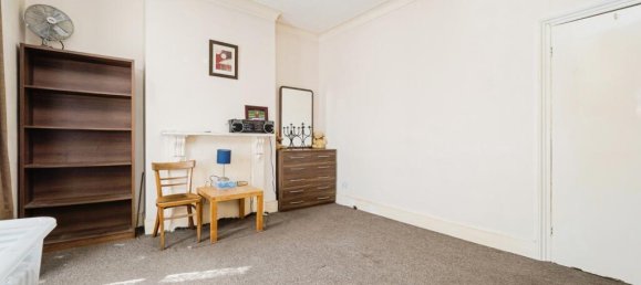 3 bedrooms House in Forest Gate, United Kingdom No. 11413 6