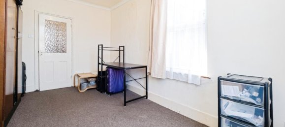 3 bedrooms House in Forest Gate, United Kingdom No. 11413 9