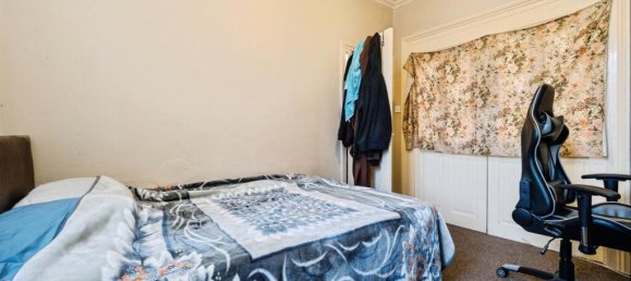 3 bedrooms House in Forest Gate, United Kingdom No. 11413 11