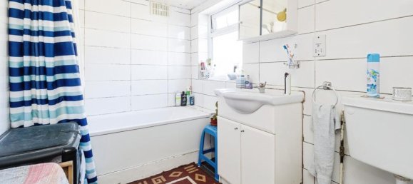 3 bedrooms House in Forest Gate, United Kingdom No. 11413 13