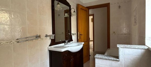 5-Zimmer Haus in Petacciato, Italy, Nr. 117985 6