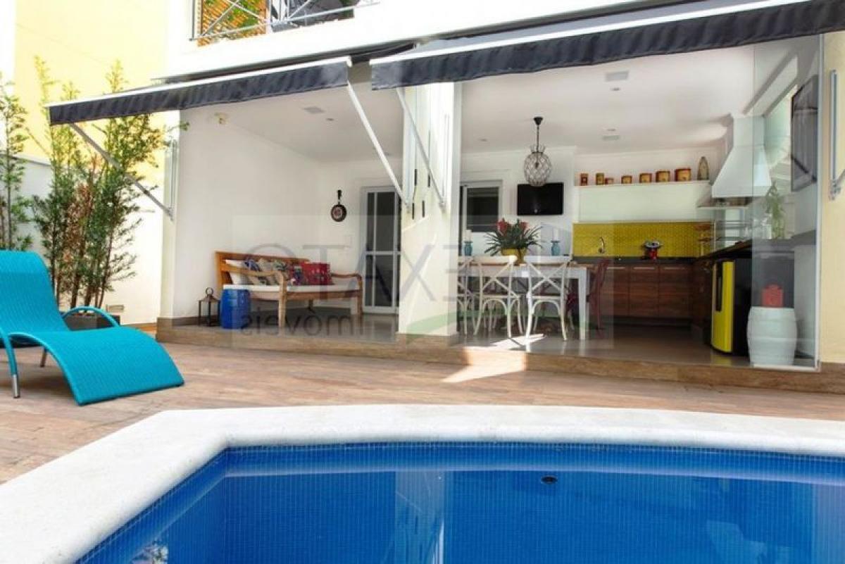 Casa de 3 dormitorios en Sao Paulo, Brazil No. 564936