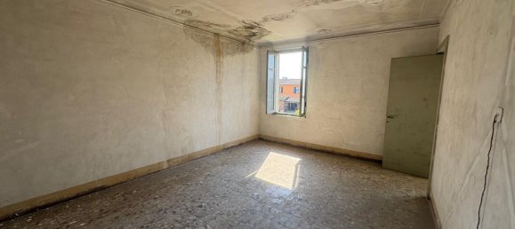 8 rooms House in Gambolò, Italy No. 29230 5