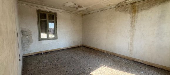 8 rooms House in Gambolò, Italy No. 29230 6