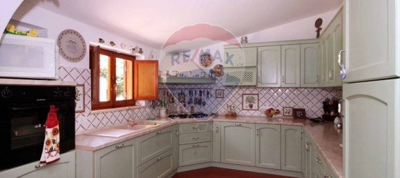8 bedrooms Villa in Ardea, Italy No. 223924 2