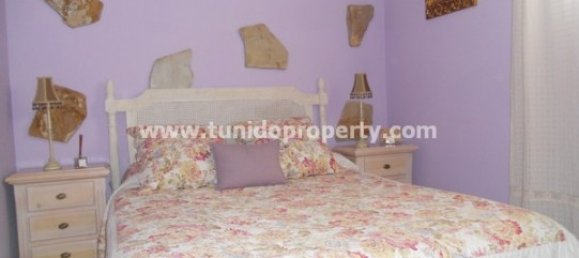 5 bedrooms Villa in Arico, Spain No. 725 10