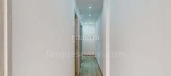 Apartamento de 3 dormitorios en Eixample, Spain No. 169611 43