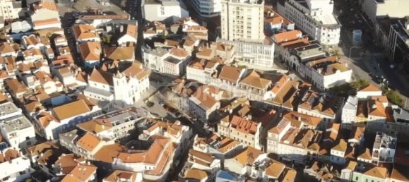 Grundstück in Aveiro, Portugal 258m², Nr. 63601 11