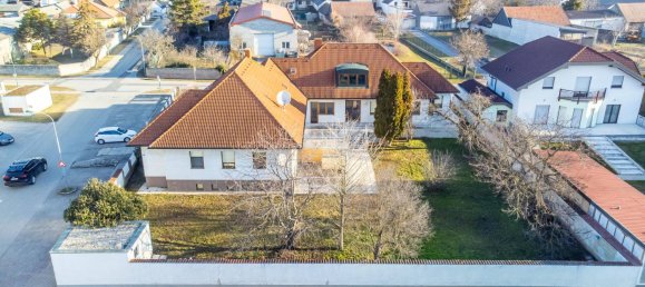 Villa de 12 habitaciónes en Pama, Austria No. 139970 12