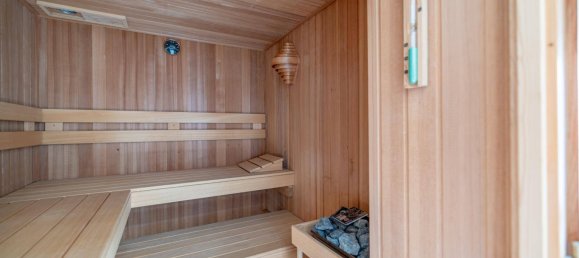 Villa de 12 habitaciónes en Pama, Austria No. 139970 2