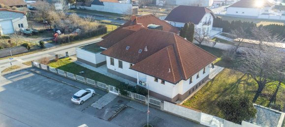 Villa de 12 habitaciónes en Pama, Austria No. 139970 11