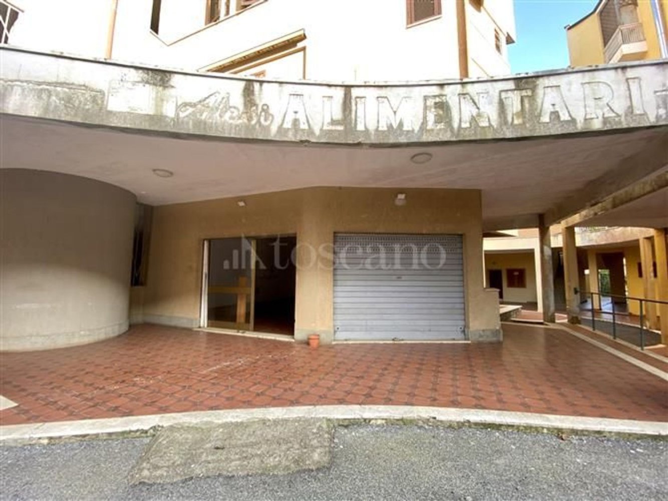 Коммерческая недвижимость 65м² в Ладисполи, Италия № 111987