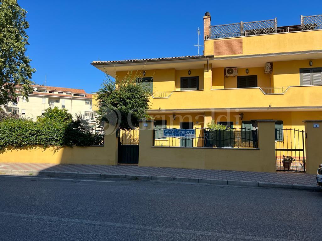 5-salle Maison à Nettuno, Italy No. 76741