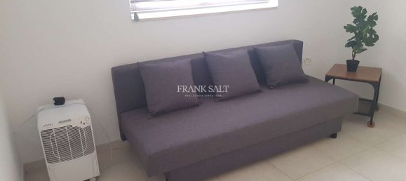 3 bedrooms Maisonette in Qormi, Malta No. 8958 10