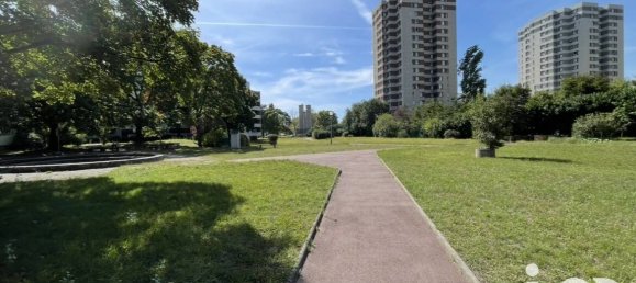 2 bedrooms Apartment in Nanterre, France No. 170408 21