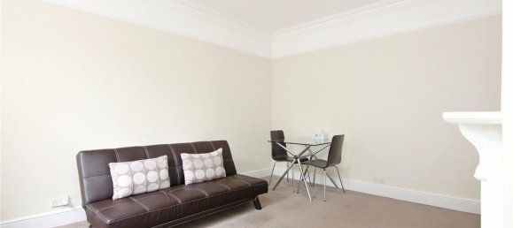 1 bedroom Apartment in Putney, United Kingdom No. 7296 5