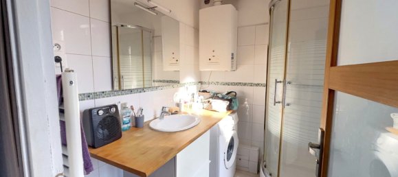 2 bedrooms Apartment in Reims, France No. 221519 5