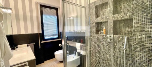 2 Schlafzimmer Wohnung in Viareggio, Italy, Nr. 71789 36