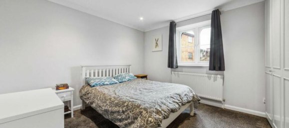 2 Schlafzimmer Wohnung in Acton, United Kingdom, Nr. 10030 6