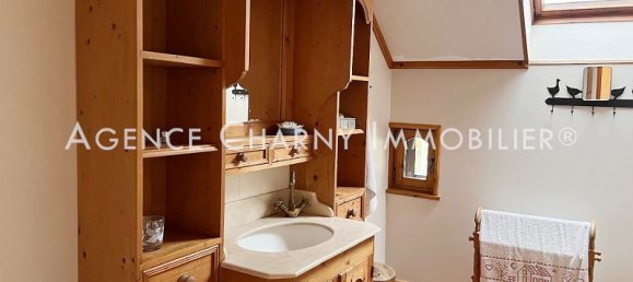 6 Schlafzimmer Haus in Chateau-Renard, France, Nr. 156370 24