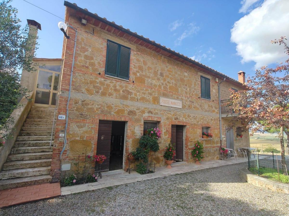 2 bedrooms House in San Quirico d'Orcia, Italy No. 1305