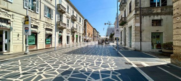 2-salle Propriété commerciale à Lanciano, Italy No. 125728 5