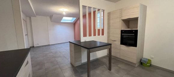 3 chambres Appartement à Auxerre, France No. 258362 8