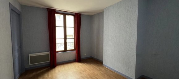 3 chambres Appartement à Auxerre, France No. 258362 5