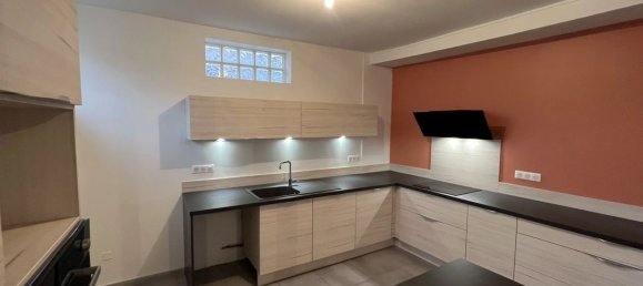 3 chambres Appartement à Auxerre, France No. 258362 9