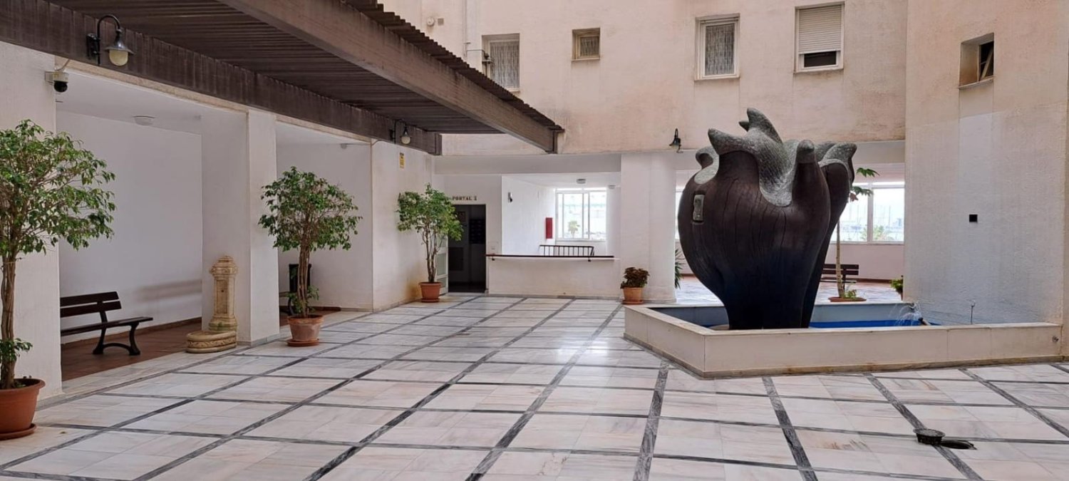 Apartamento T3 em Cadiz, Spain N.º 200335