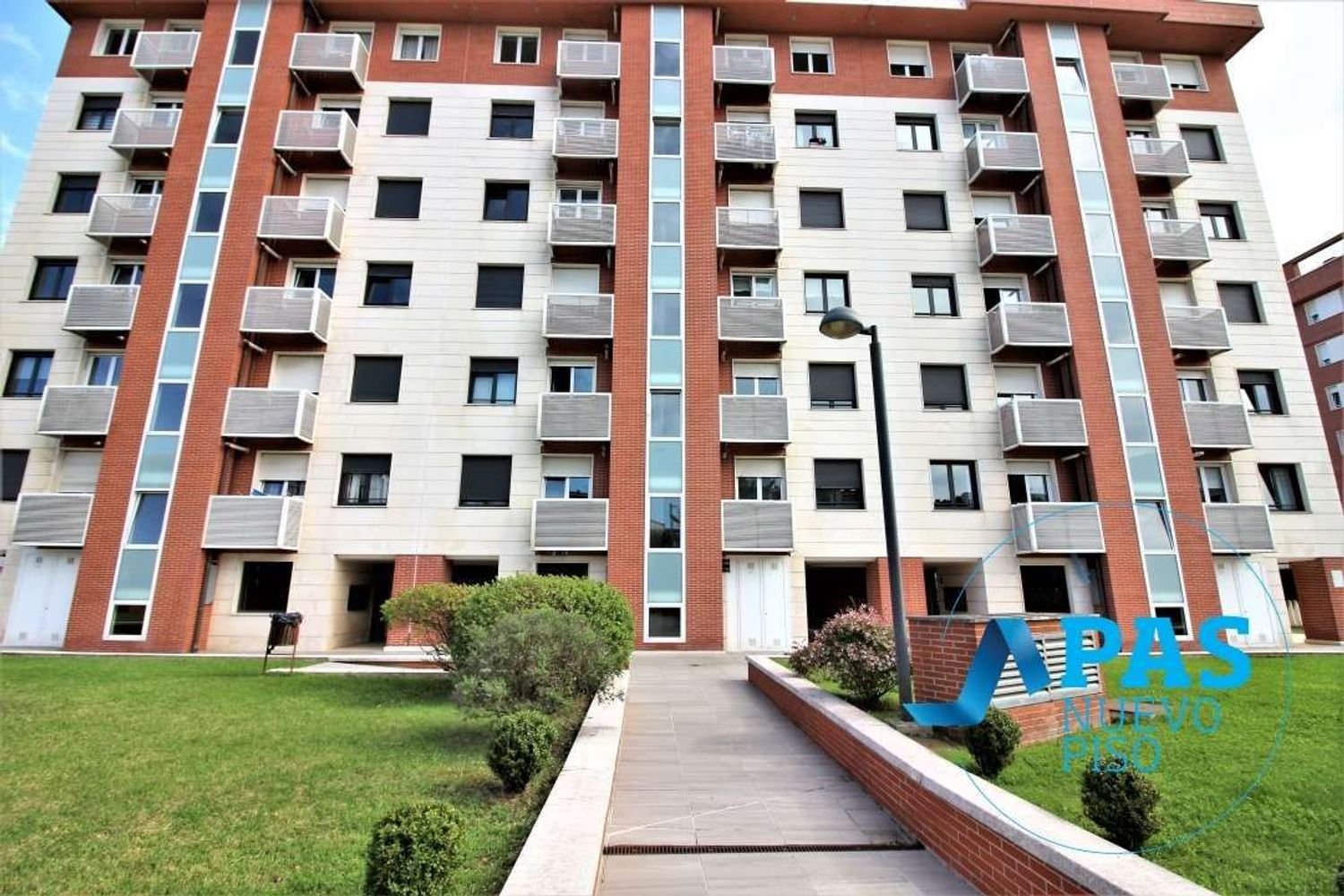 2 bedrooms Apartment in Santander, Spain No. 214236