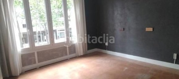 5 bedrooms Apartment in Reus, Spain No. 169427 2