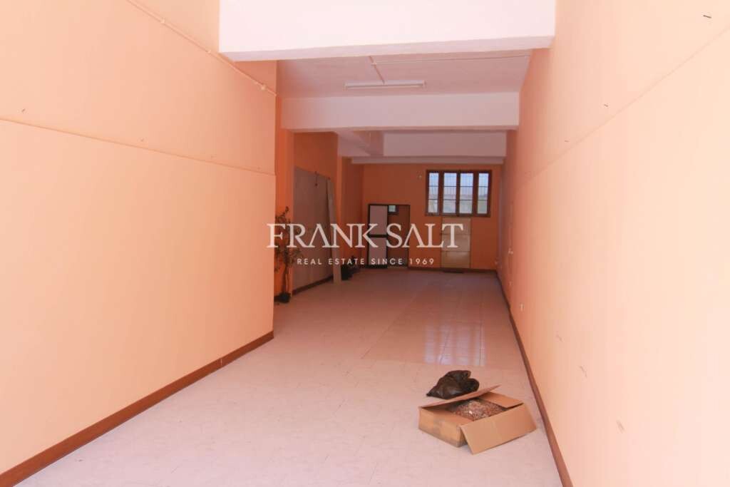  محل تجاري في Zebbug, Malta 77متر مربع رقم 12607