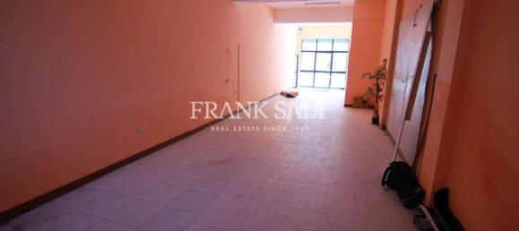  محل تجاري في Zebbug, Malta 77متر مربع رقم 12607 3