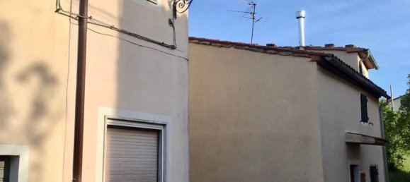 3 rooms House in Sorano, Italy No. 128598 3
