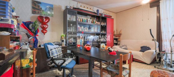 3 bedrooms Apartment in Bologna, Italy No. 271443 8