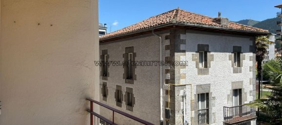 4 bedrooms Apartment in Alava, Spain No. 191354 8