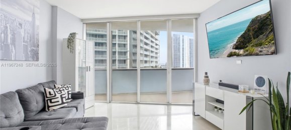 1 dormitorio propiedad comercial en venta en Miami, Miami-Dade, Florida, USA № 614440 2
