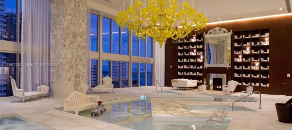 1 dormitorio propiedad comercial en venta en Miami, Miami-Dade, Florida, USA № 614440 25