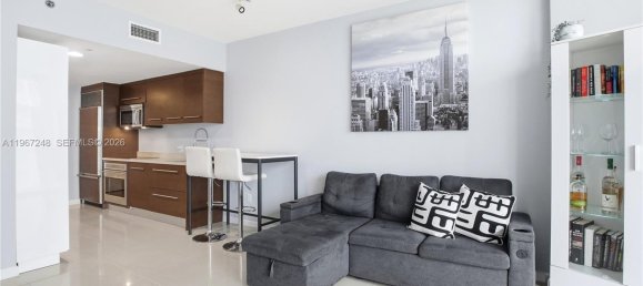 1 dormitorio propiedad comercial en venta en Miami, Miami-Dade, Florida, USA № 614440 3