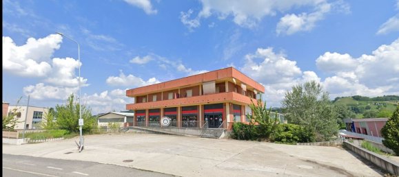 3195m² Building in Canelli, Italy No. 318173 3