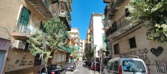 2 Schlafzimmer Wohnung in Portici, Italy, Nr. 31581 13