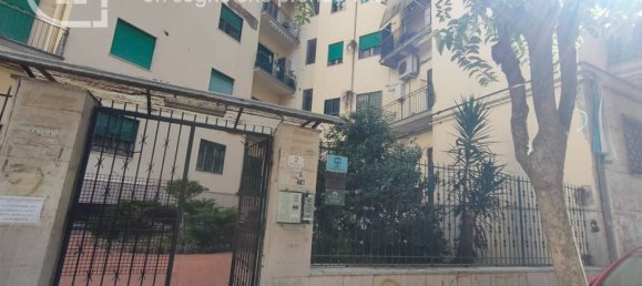 2 Schlafzimmer Wohnung in Portici, Italy, Nr. 31581 2