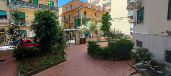 2 Schlafzimmer Wohnung in Portici, Italy, Nr. 31581 7