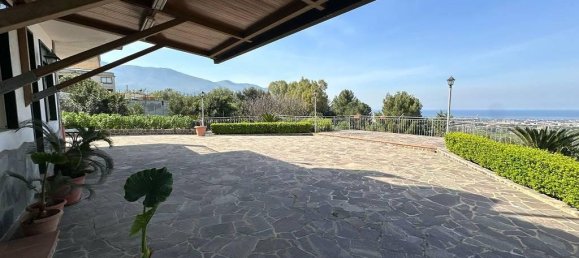 Casa de 12 divisões em Carini, Italy N.º 39309 6