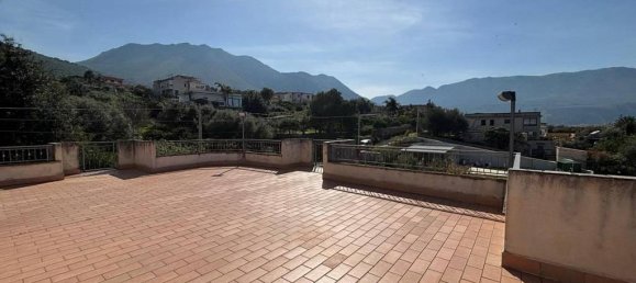 Casa de 12 divisões em Carini, Italy N.º 39309 15