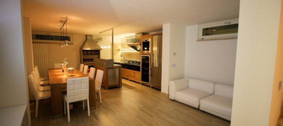 3 bedrooms Villa in Camaiore, Italy No. 223267 11