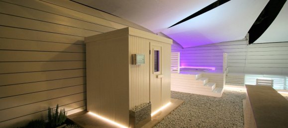 3 bedrooms Villa in Camaiore, Italy No. 223267 8