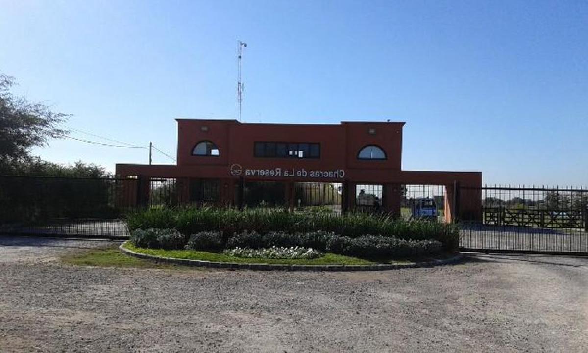 Terrain à Pilar, Argentina No. 115236